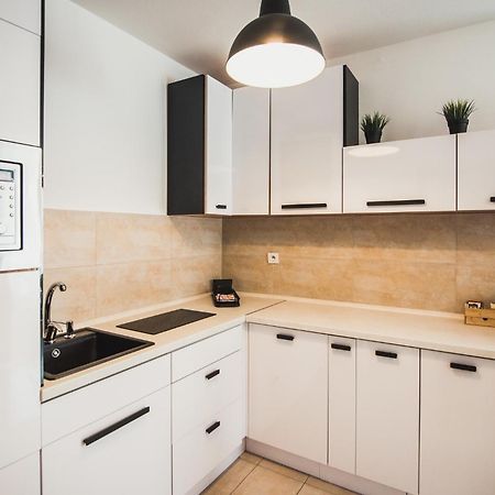 Zara Luxury Apartments The Absolute Center Of Žilina Exterior foto