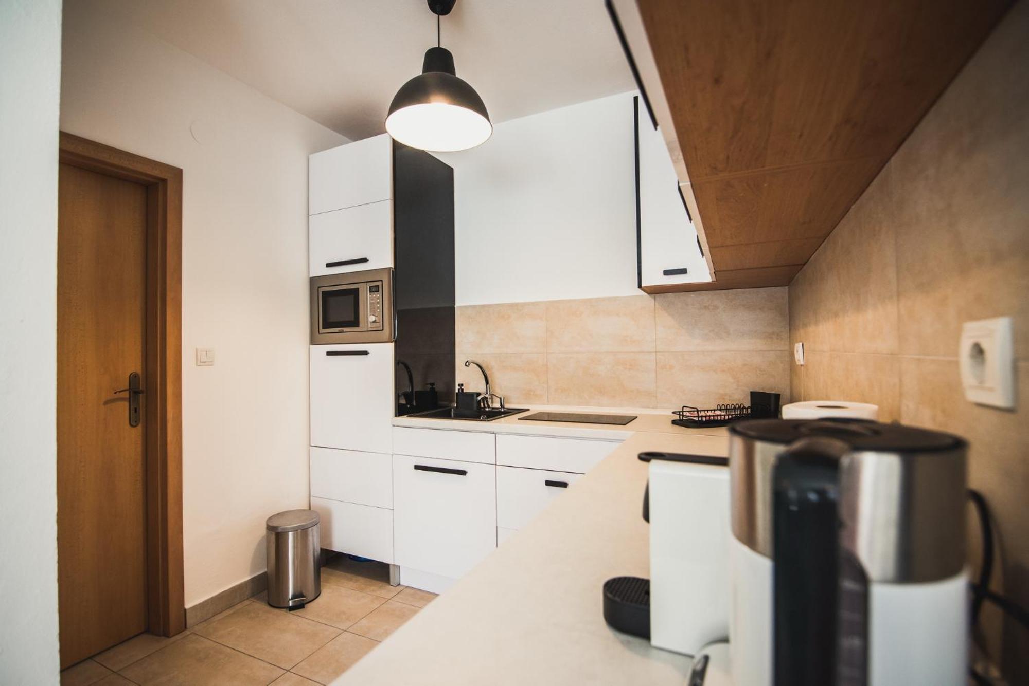 Zara Luxury Apartments The Absolute Center Of Žilina Exterior foto
